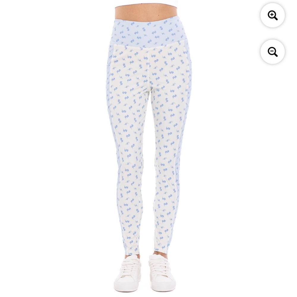 Women’s size extra large leggings with pockets Blue and White Floral Leggings